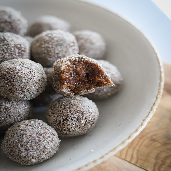 caribbean-tamarind-balls